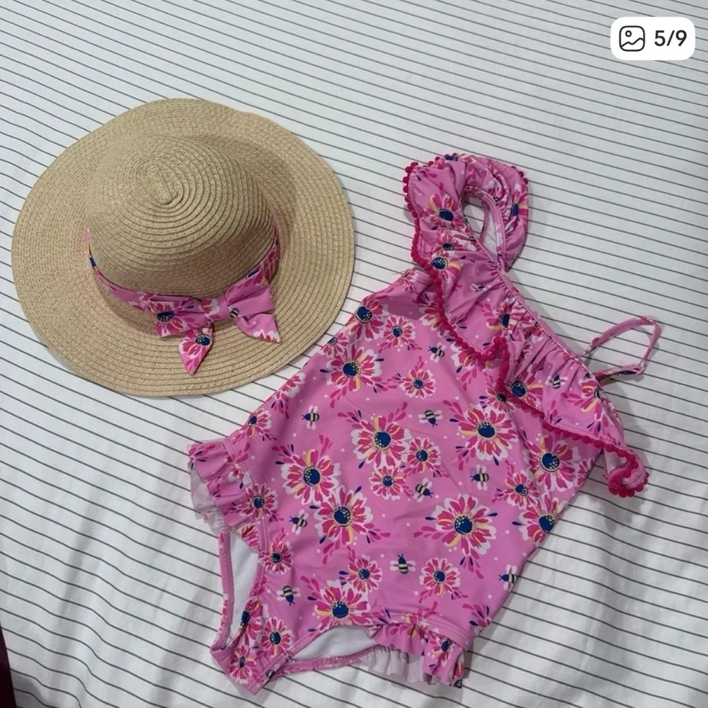 Tommy Bahama Little Girl Pink Floral & Bee One-Shoulder Swimsuit with hat size 6 - Picture 5 of 9